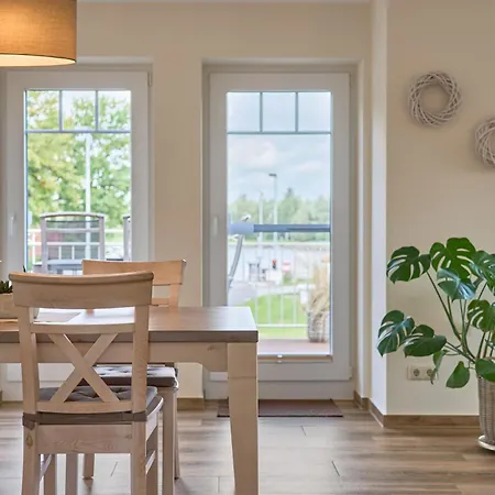 Kanalblick, Ausguck Apartament *